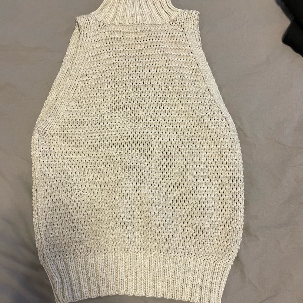 Elegant Beige Knit Sweater